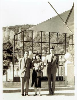 ภาพถ่ายอาจารย์ประสิทธิ์กับอาจารย์ลัดดา ศิลปบรรเลง ในต่างประเทศ