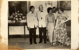 ในหลวงรัชกาลที่ 9 และ สมเด็จพระนางเจ้าสิริกิติ์ พระบรมราชินีนาถ เสด็จประพาสประเทศสหรัฐอเมริกา