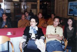 พิธีลอยอังคาร